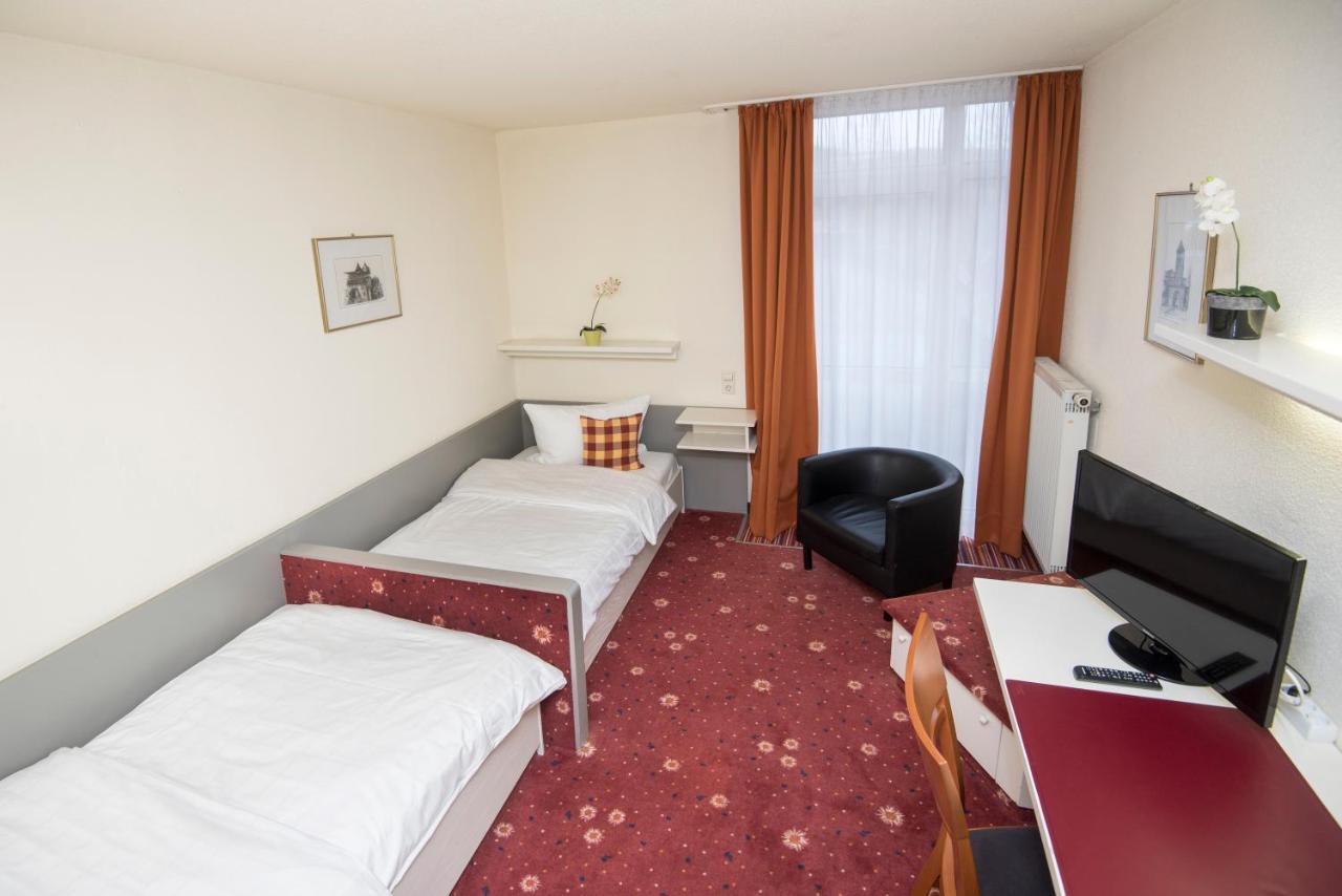 Akzent Hotel Hoehenblick Muehlhausen im Taele Buitenkant foto