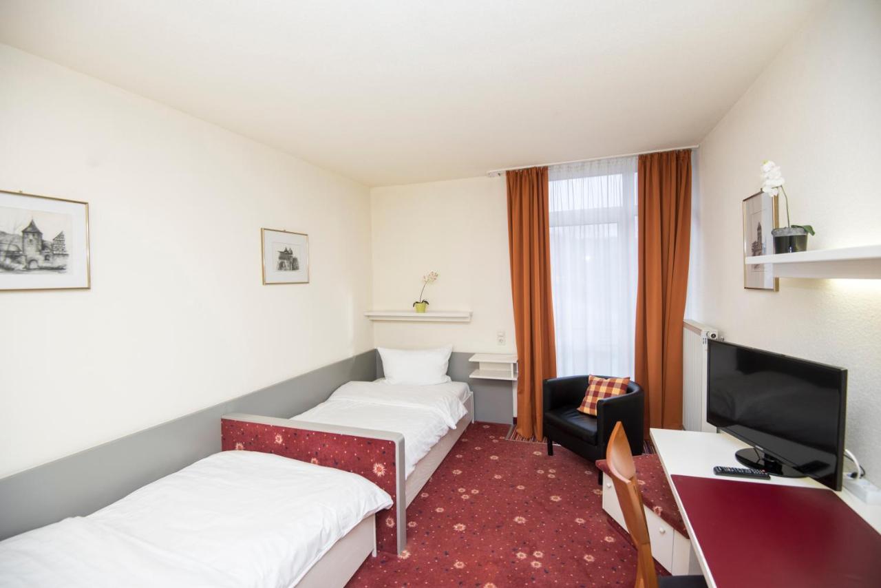Akzent Hotel Hoehenblick Muehlhausen im Taele Buitenkant foto